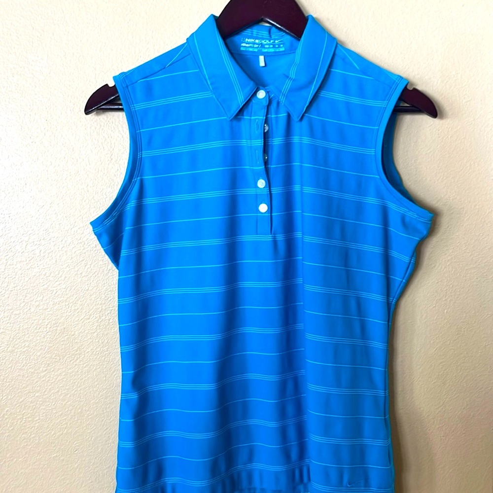 Women’s golf shirt